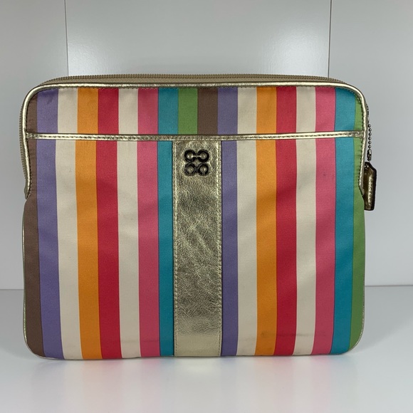 Authentic Coach Ipad Case - Picture 1 of 3